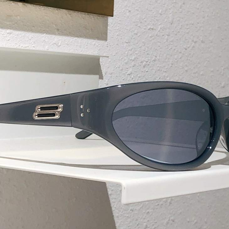 Picture of Gentle Monster Sunglasses _SKUfw65330625fw
